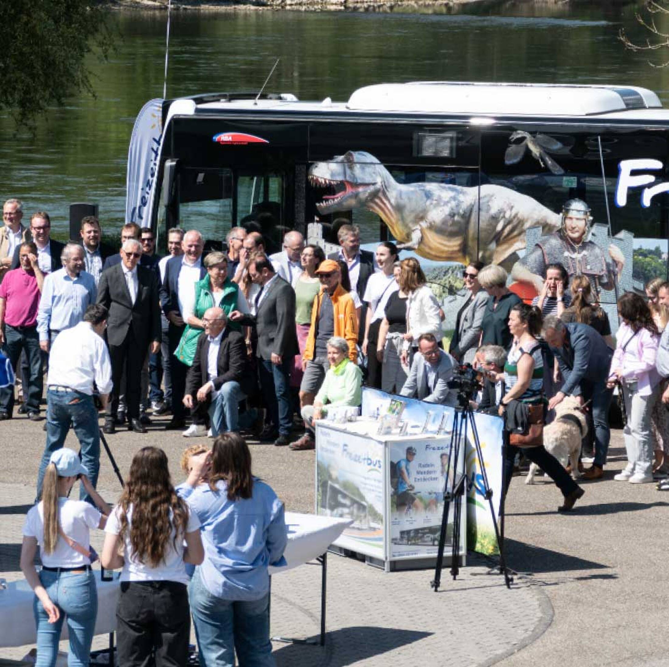Einweihungs-Feier Freizeitbus