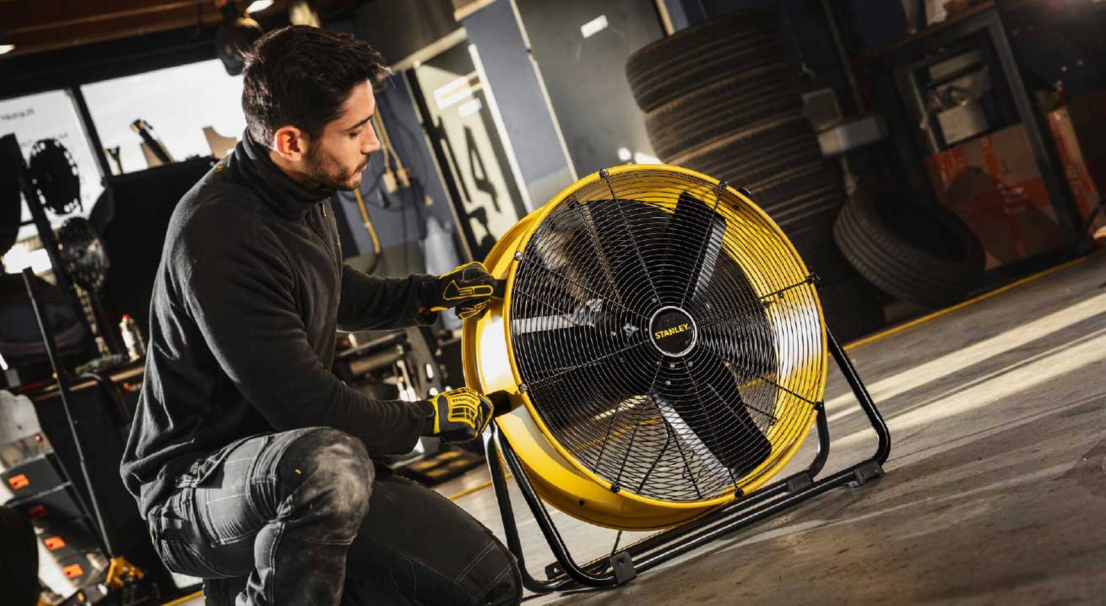 Ventilator mit Mann in halle